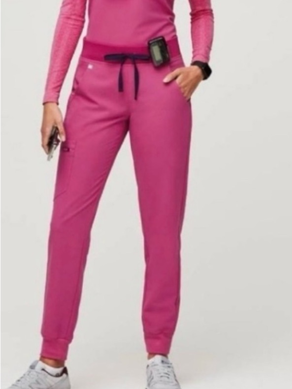 FIGS Zamora Electric Orchid Jogger Scrub Pants W22SW2012P Large